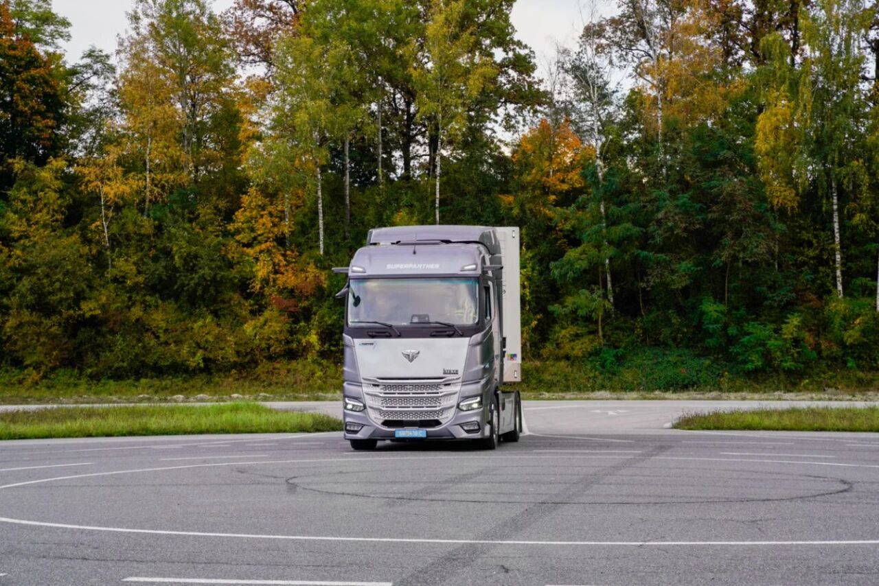 1761880433402506.jpg 03.jpg